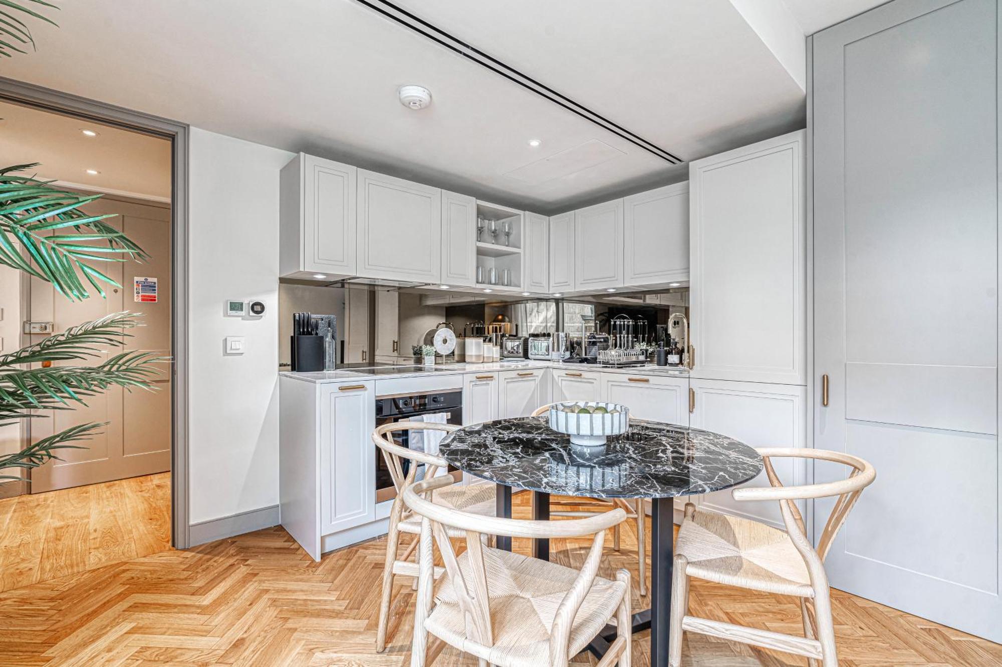 Апартаменты Luxury Flats Near Big Ben And London Eye Экстерьер фото